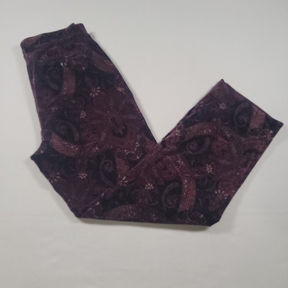 St Johns Bay Pants - St Johns Bay Women Sueded Pants Size‎ 8 Paisley Print Purple Straight Leg